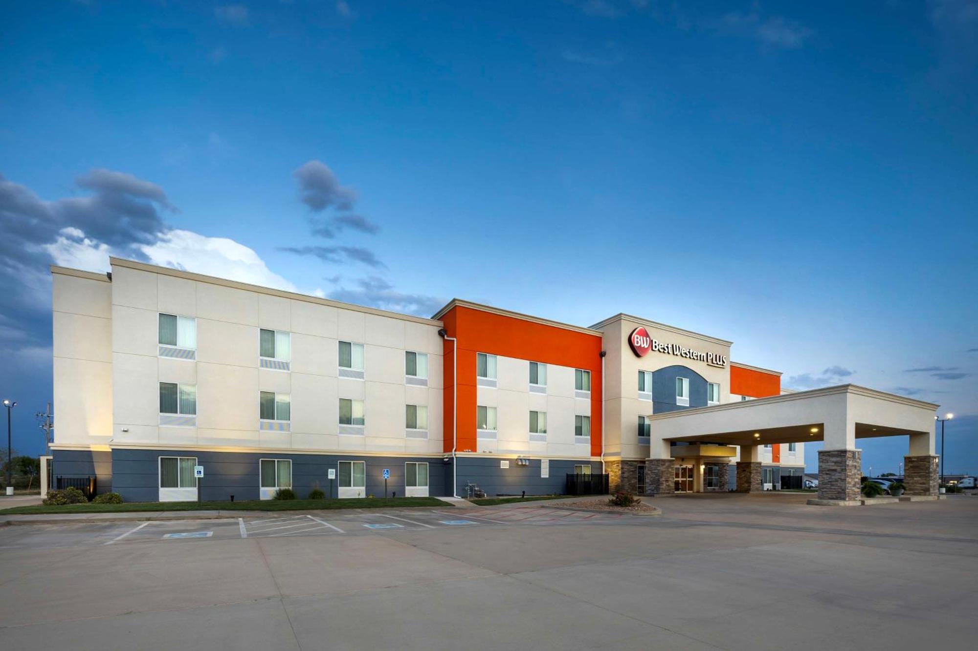 Best Western Plus Pratt Eksteriør bilde